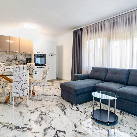 Amazing Apartment In Podstrana With Wifi Dış mekan fotoğraf