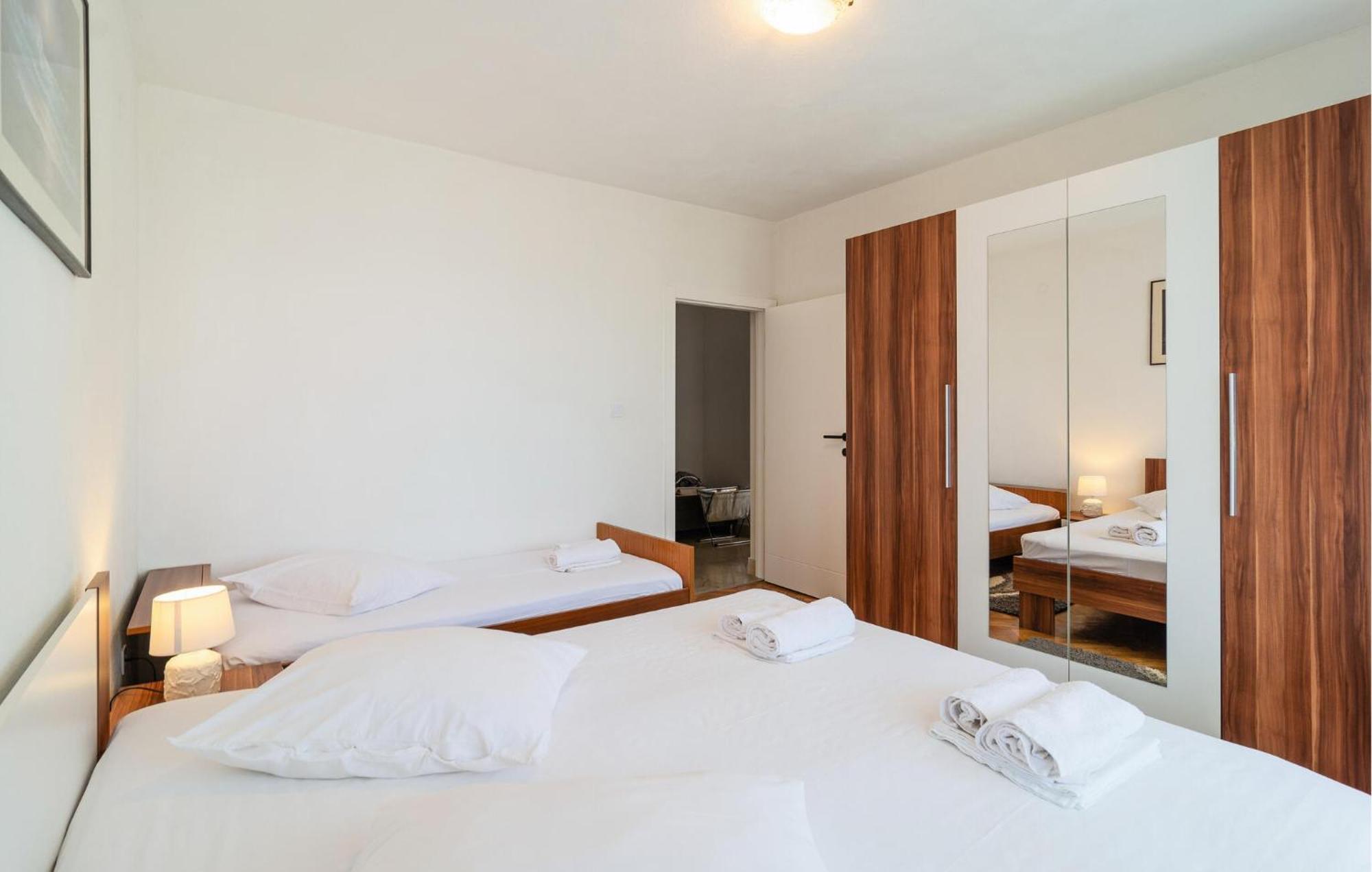 Amazing Apartment In Podstrana With Wifi Dış mekan fotoğraf