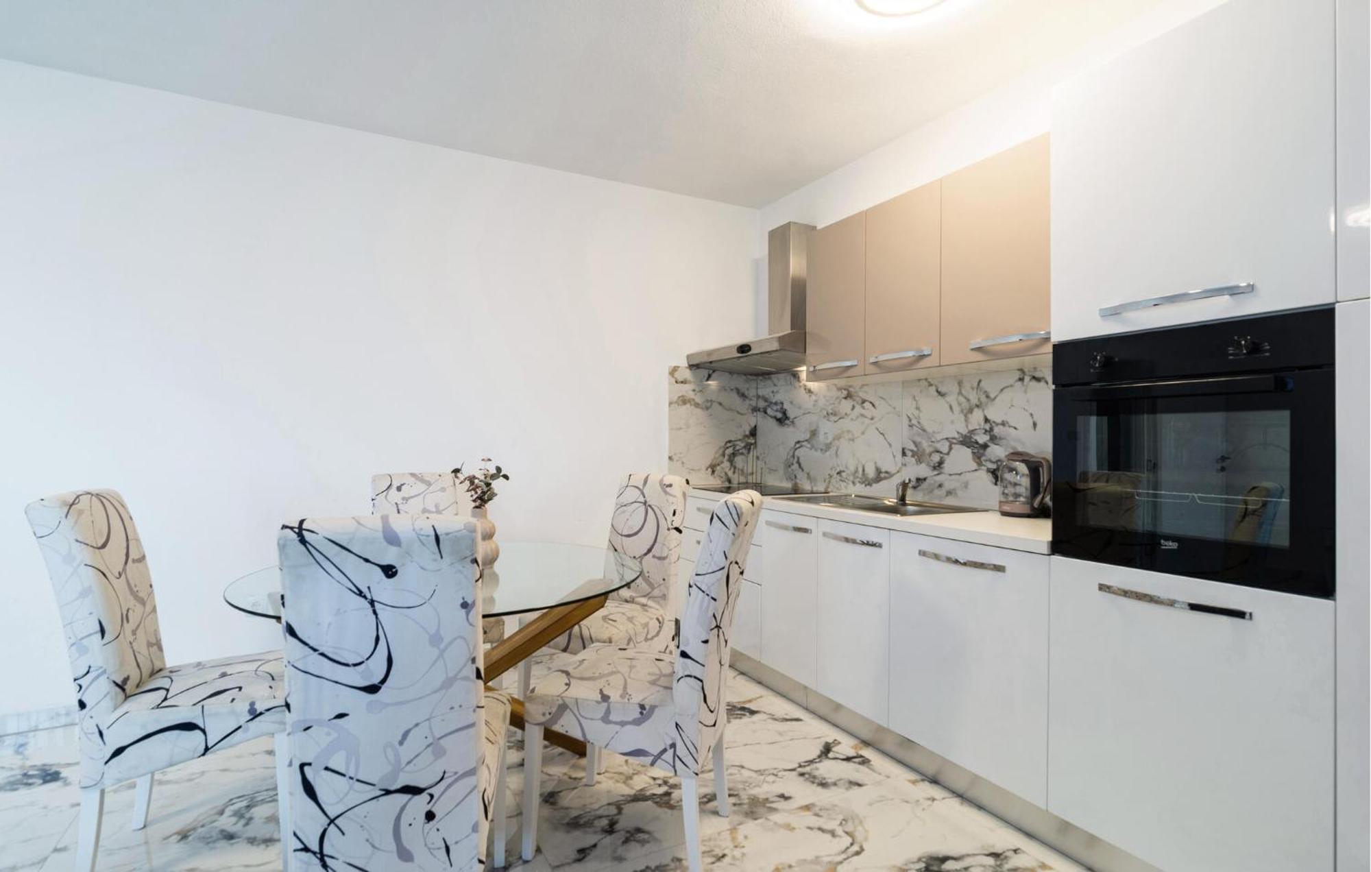 Amazing Apartment In Podstrana With Wifi Dış mekan fotoğraf